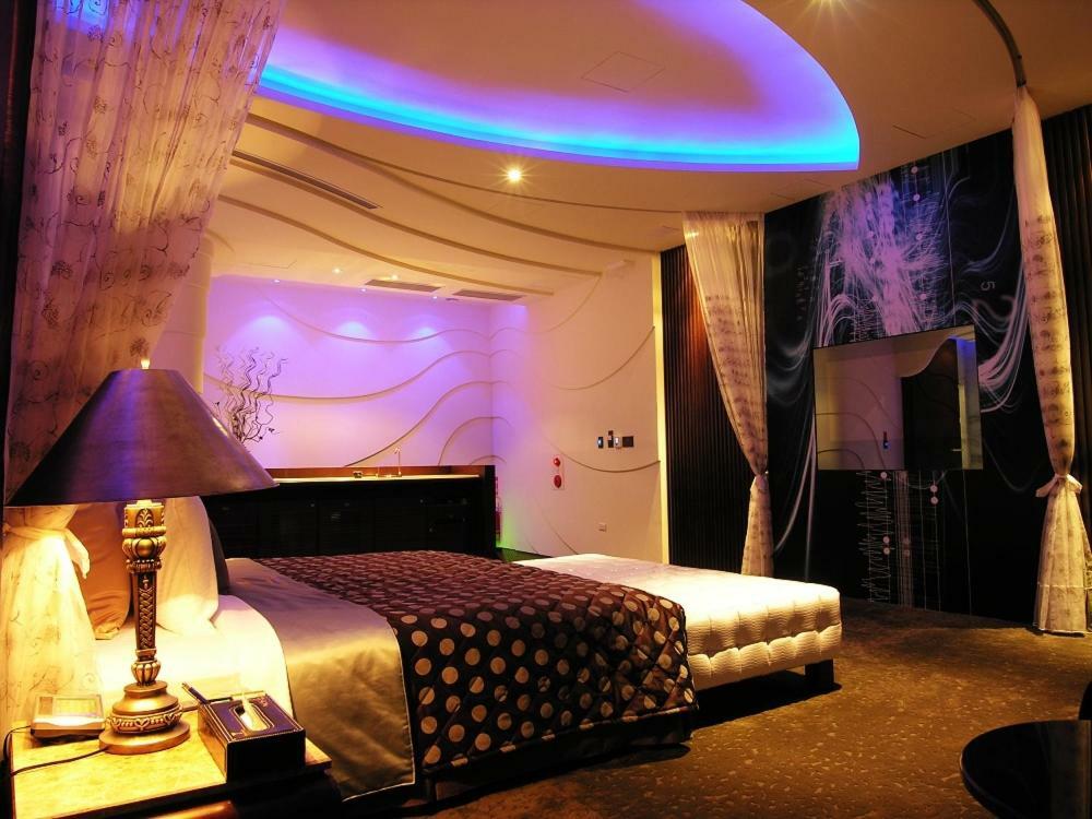 Mos Motel Taoyuan Eksteriør bilde